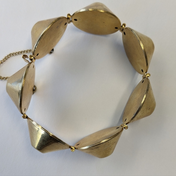 VTG GOLD TONE CHUNKY CONE BRACELET W/SECURITY CHAIN - Picture 6 of 14
